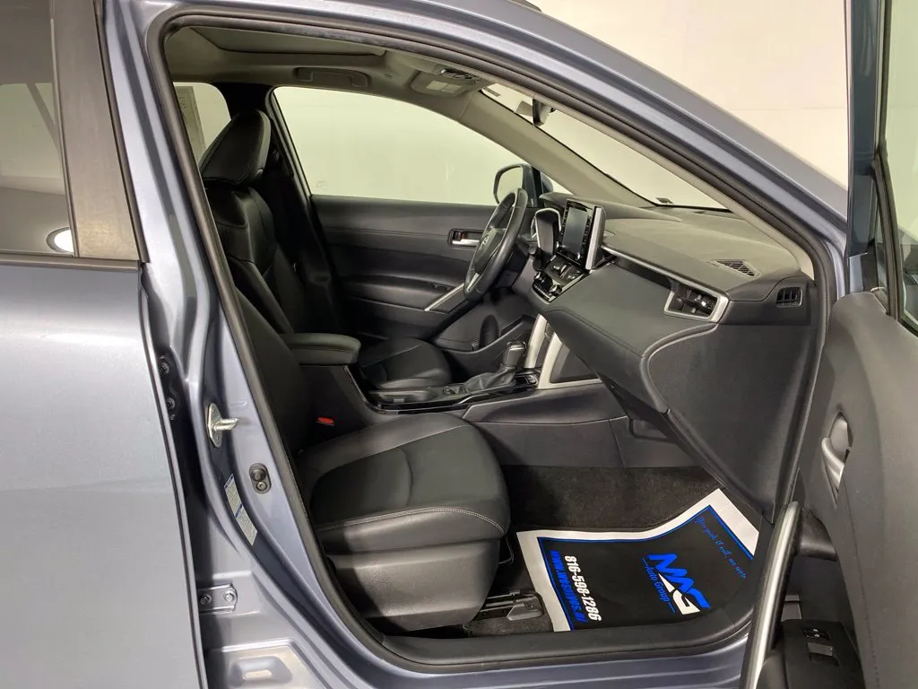 Toyota Corolla Cross photo 45