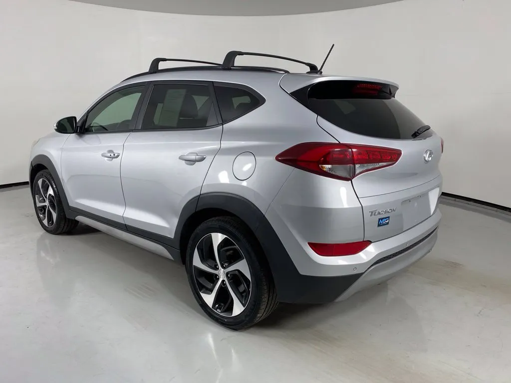 Hyundai Tucson photo 9