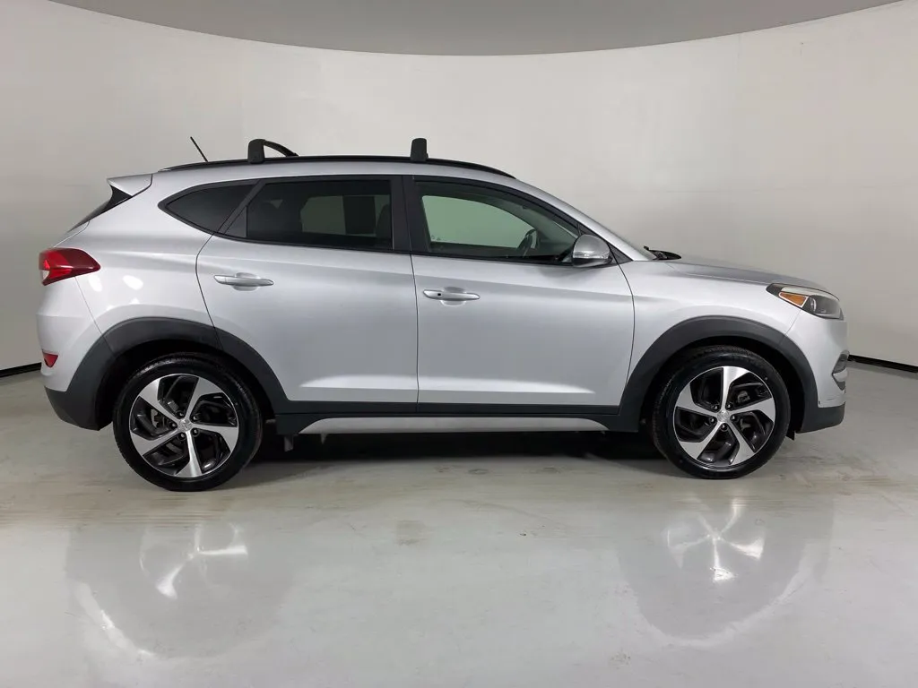 Hyundai Tucson photo 12