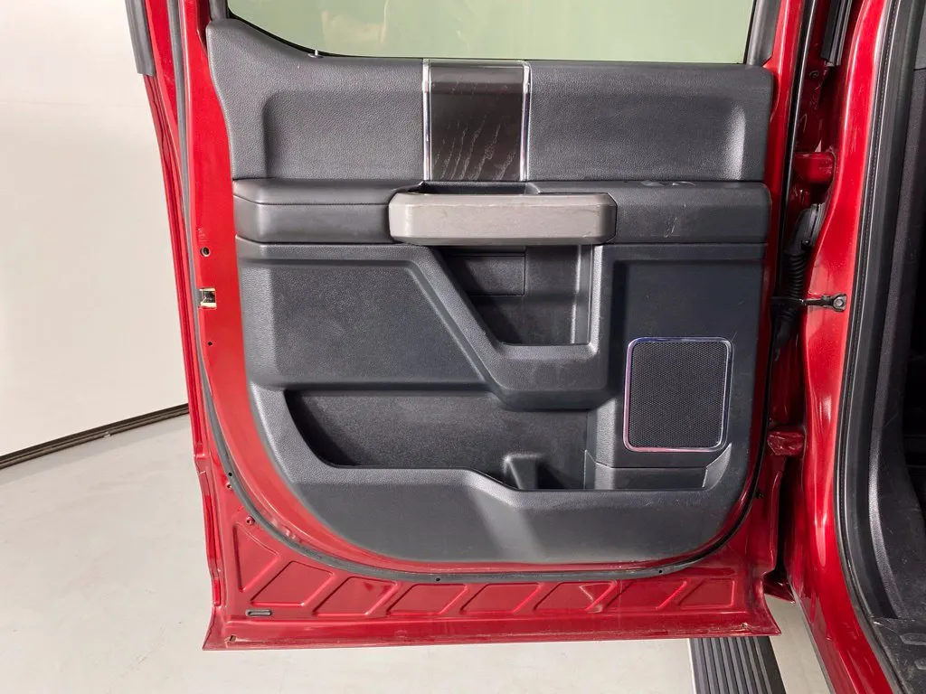 Ford F-150 photo 33