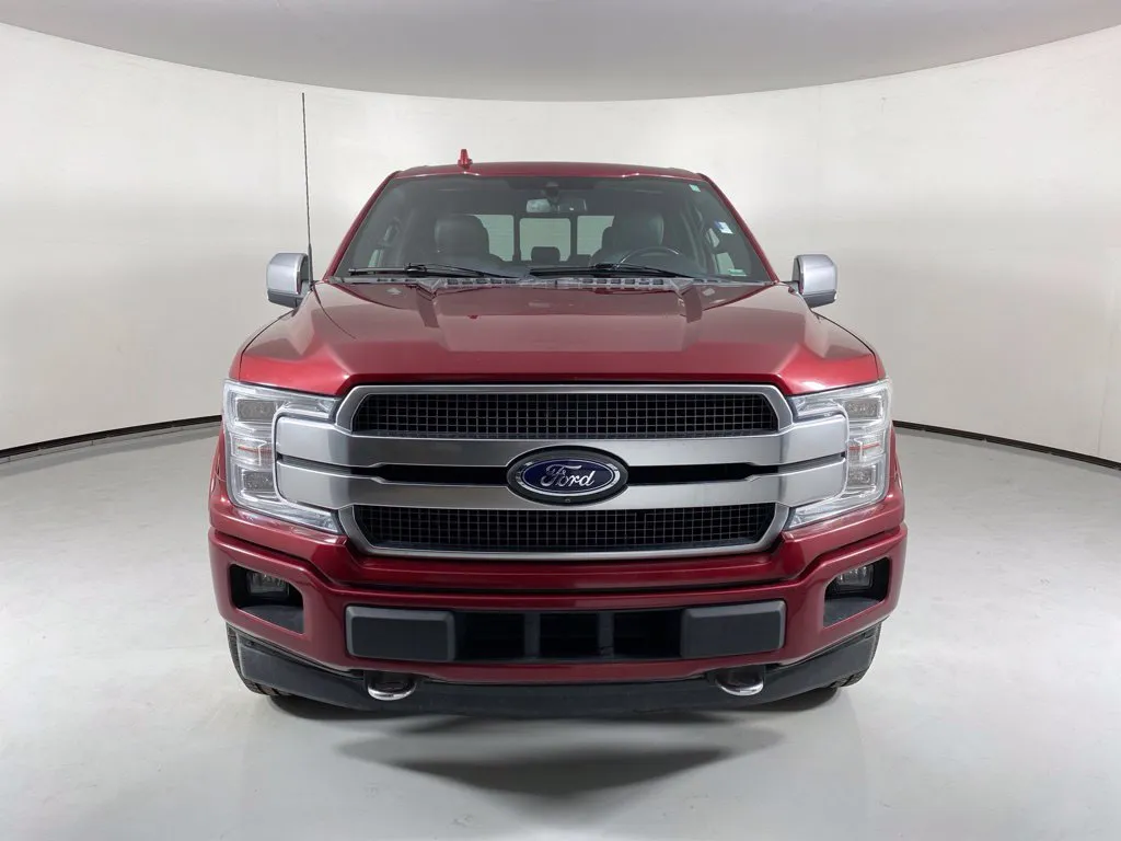 Ford F-150 photo 2