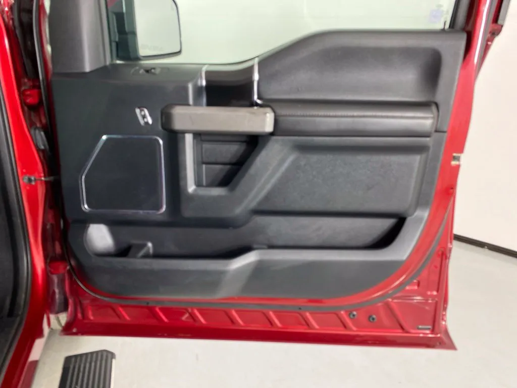 Ford F-150 photo 36
