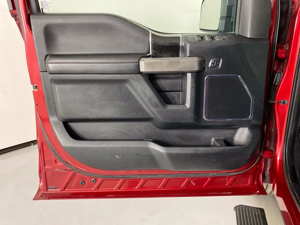 Ford F-150 photo 14