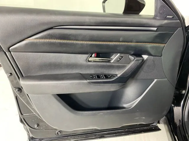 Mazda CX-50 photo 15