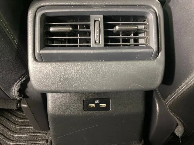 Mazda CX-50 photo 37