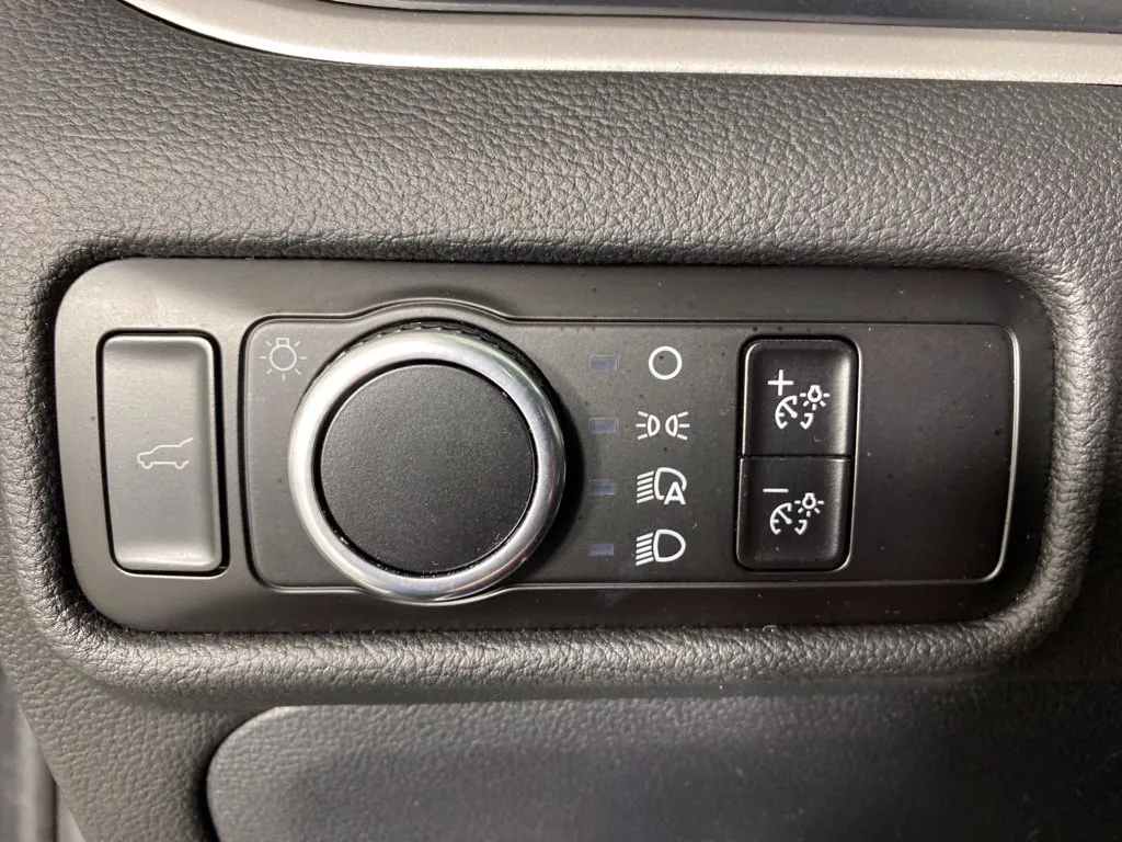 Ford Explorer photo 34