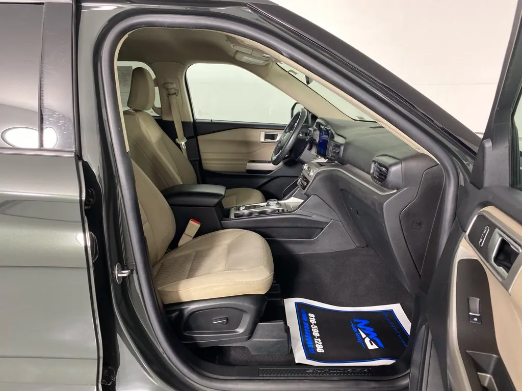 Ford Explorer photo 49