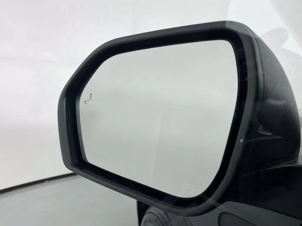 Ford Explorer photo 15