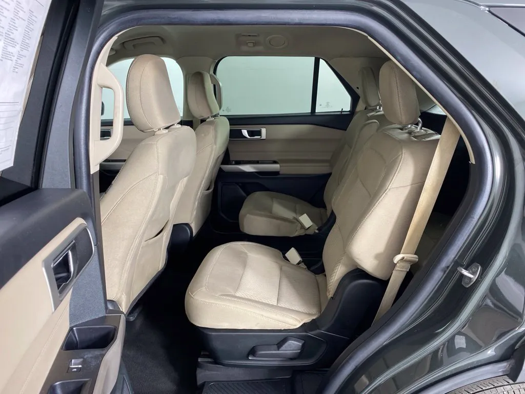 Ford Explorer photo 42