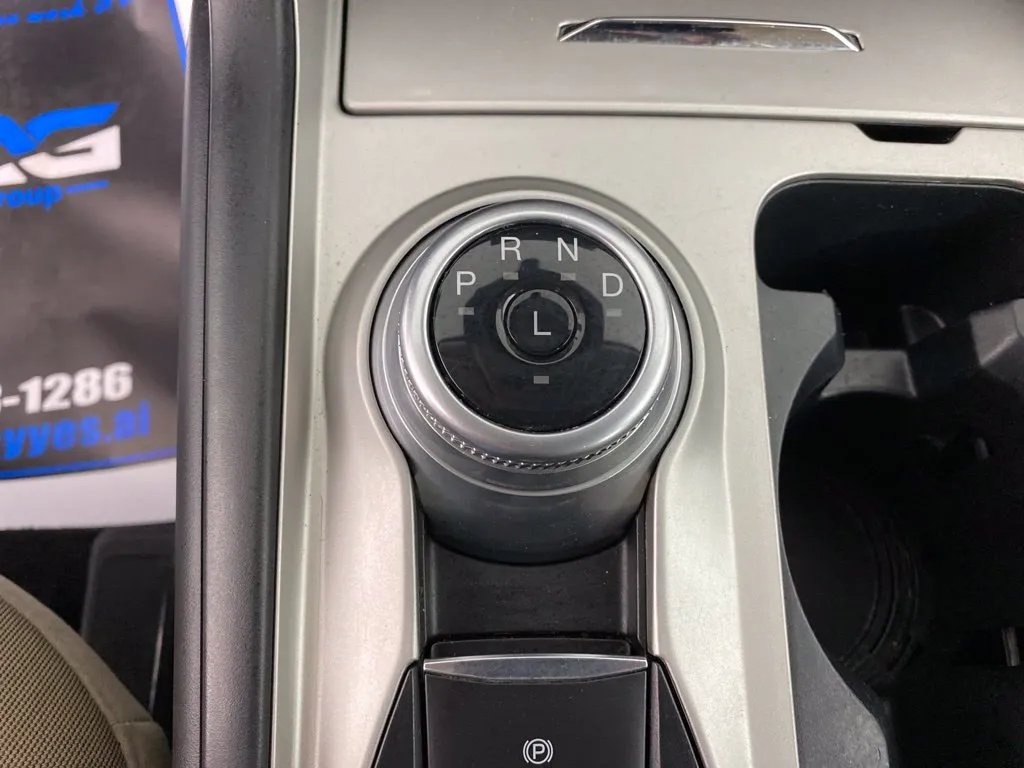 Ford Explorer photo 30