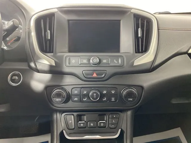 GMC Terrain photo 16