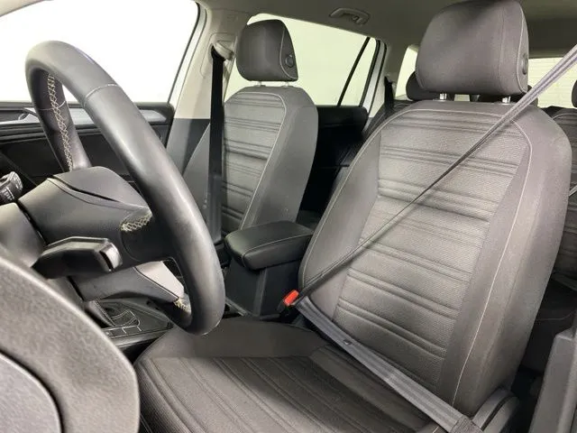 Volkswagen Tiguan photo 16