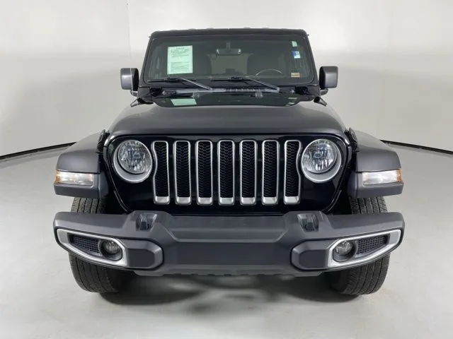 Jeep Wrangler photo 2