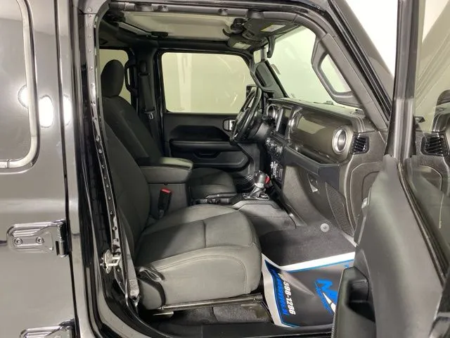 Jeep Wrangler photo 45