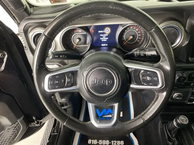 Jeep Wrangler photo 34