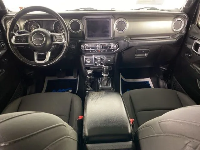 Jeep Wrangler photo 38