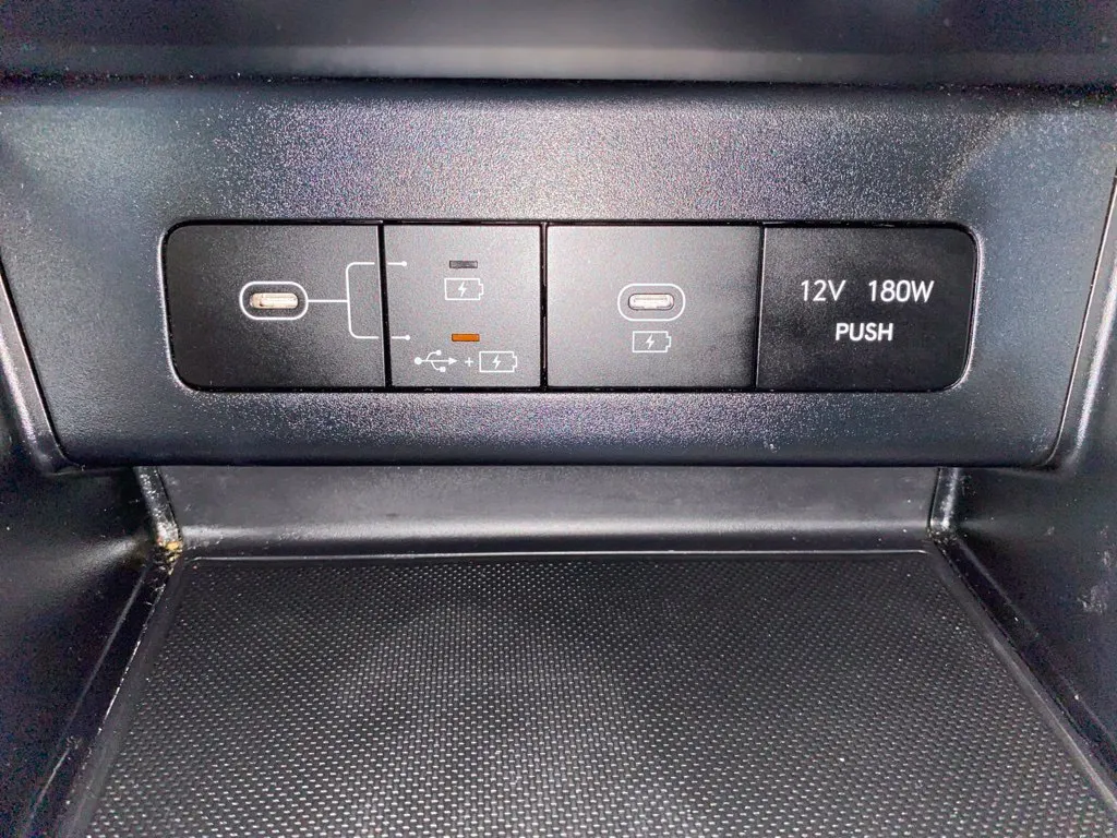 Hyundai Sonata photo 21