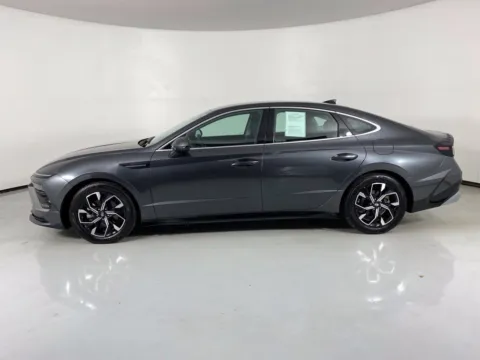 More photos of 2025 Hyundai Sonata SEL at MAG Auto - Munsterman Automotive Group, MO