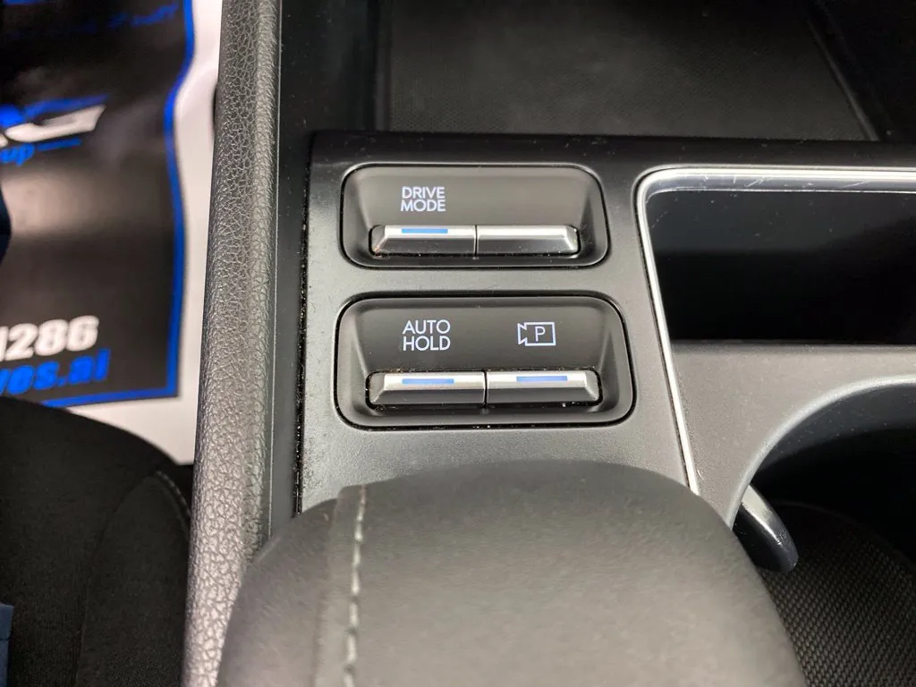 Hyundai Sonata photo 22