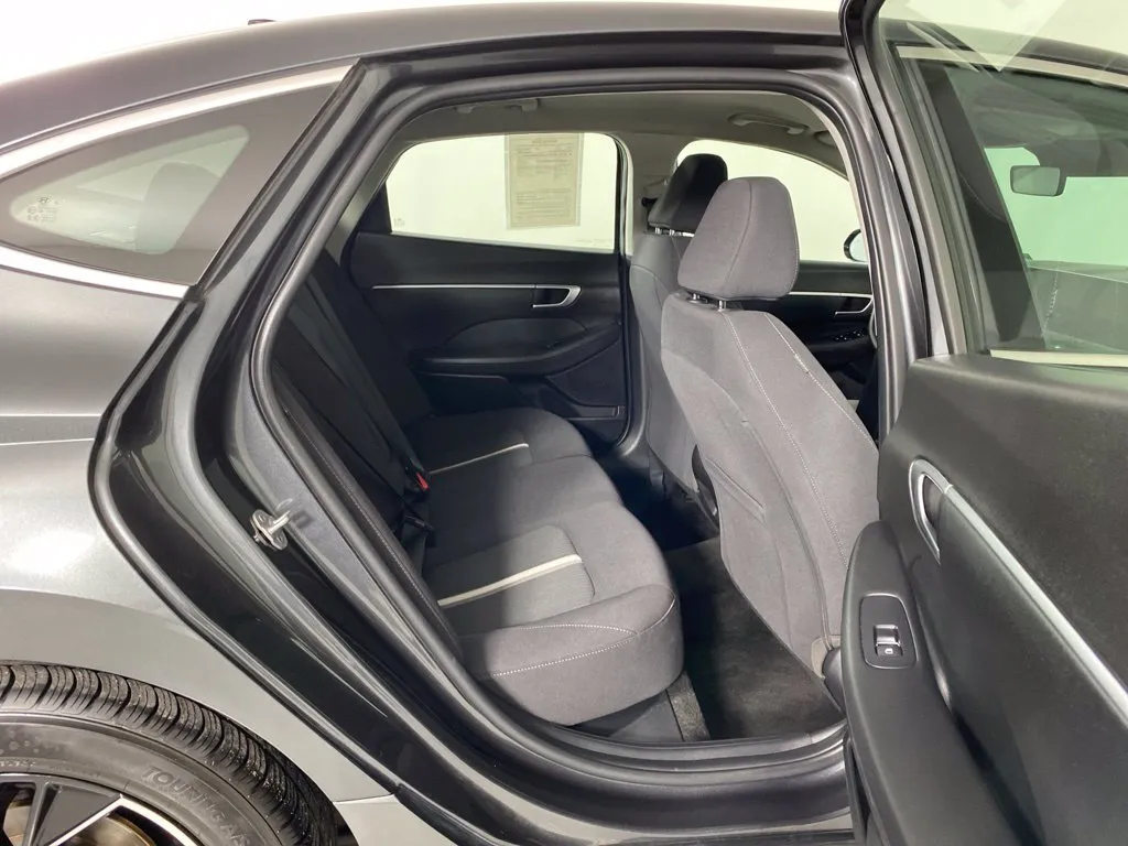 Hyundai Sonata photo 38