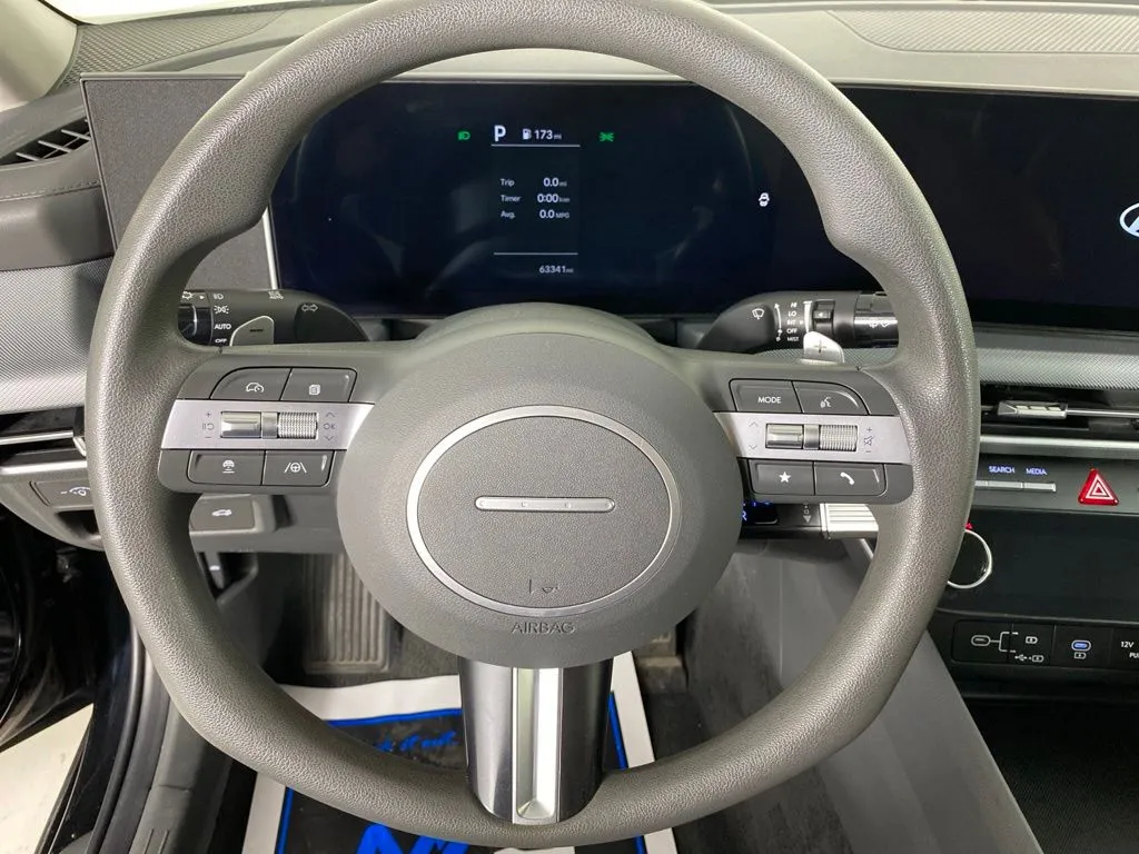 Hyundai Sonata photo 33