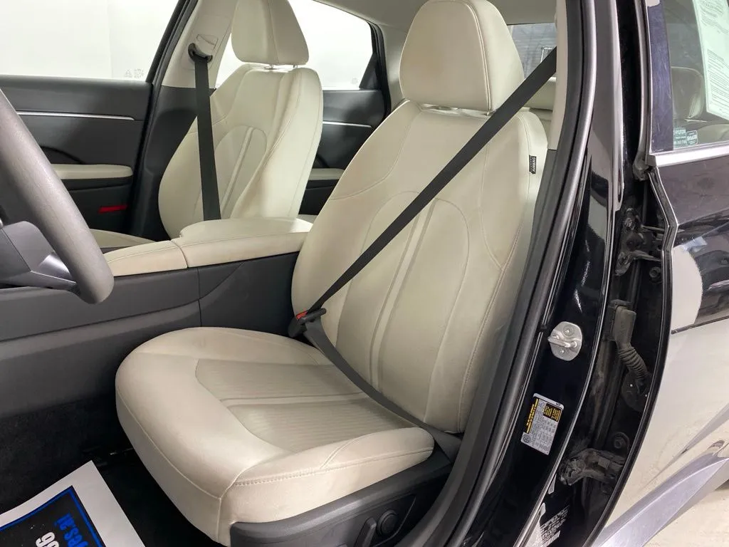 Hyundai Sonata photo 17