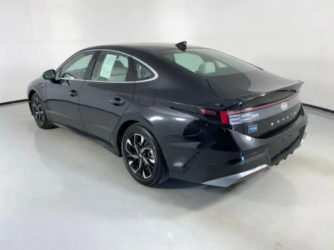 More photos of 2025 Hyundai Sonata SEL at MAG Auto - Munsterman Automotive Group, MO