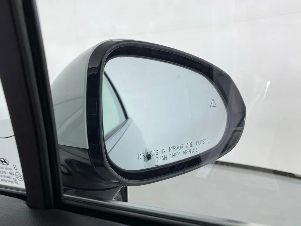Hyundai Sonata photo 9