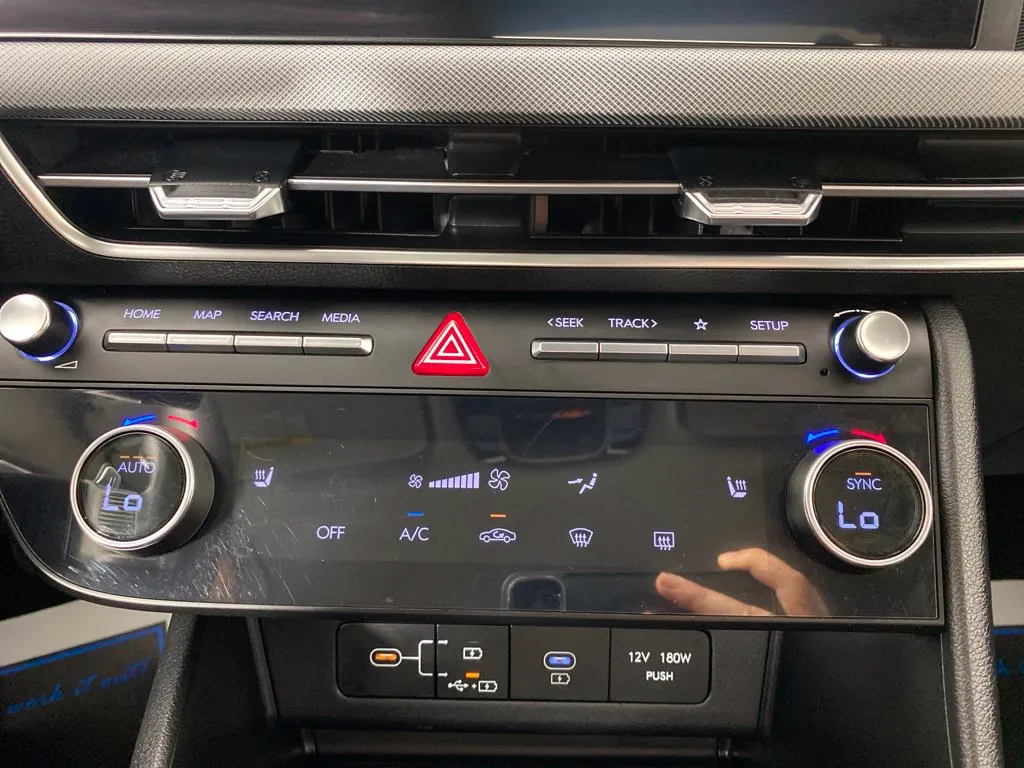 Hyundai Sonata photo 23