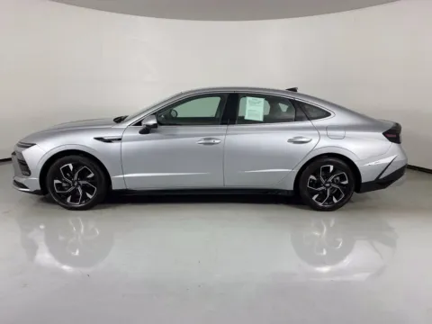 More photos of 2025 Hyundai Sonata SEL at MAG Auto - Munsterman Automotive Group, MO
