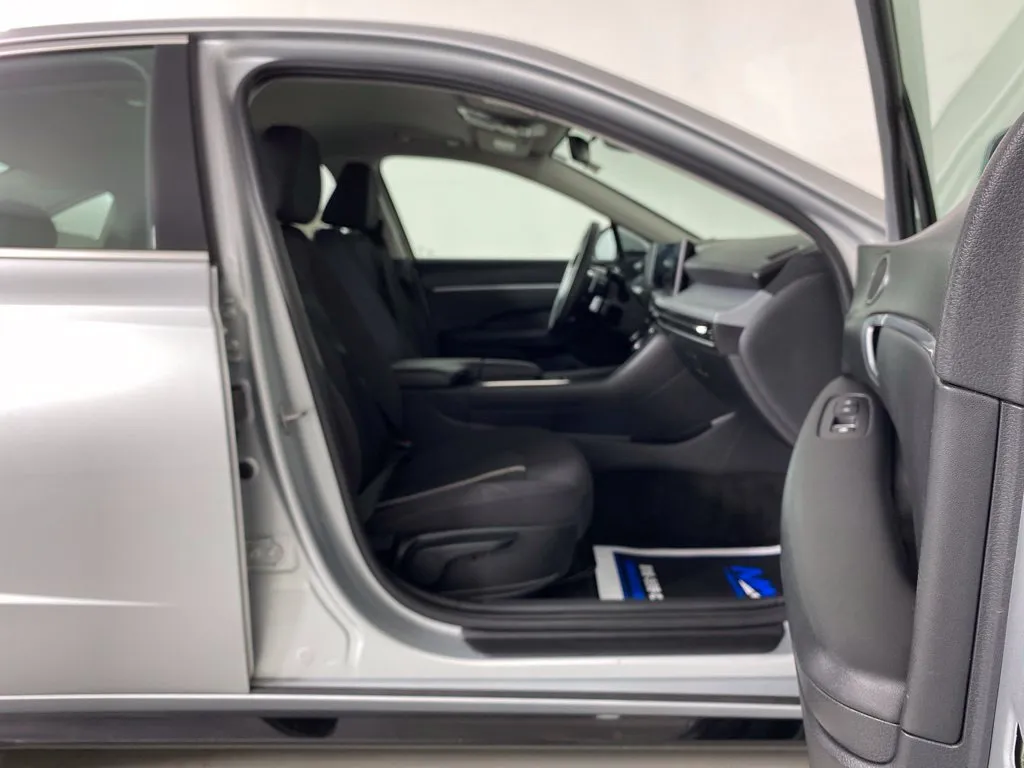 Hyundai Sonata photo 40