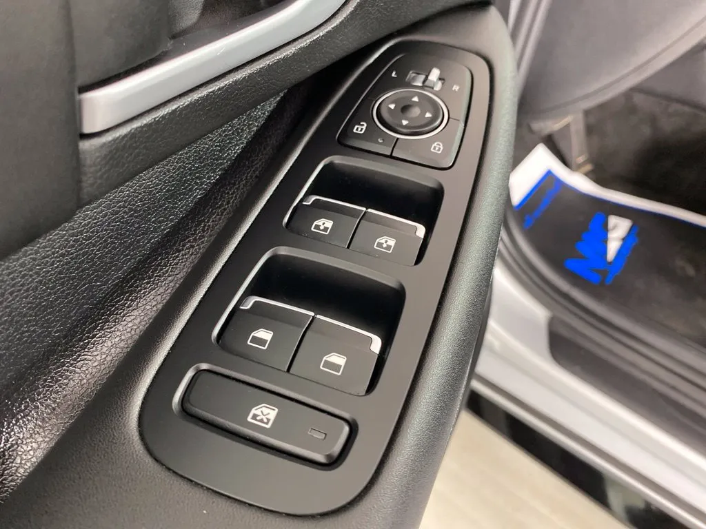 Hyundai Sonata photo 15