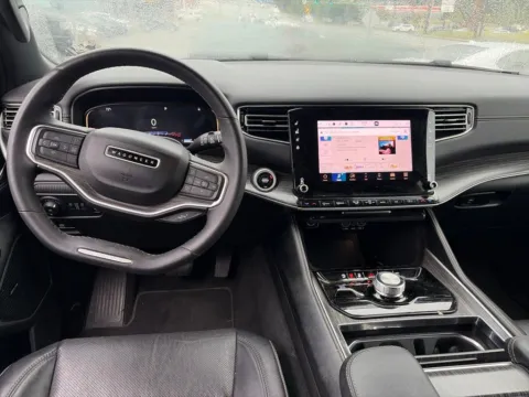 More photos of 2024 Jeep Wagoneer L Series II at MAG Auto - Munsterman Automotive Group, MO