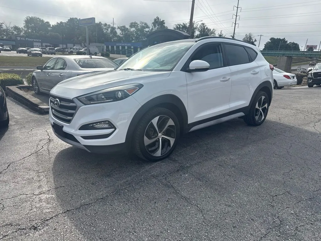 Hyundai Tucson photo 2
