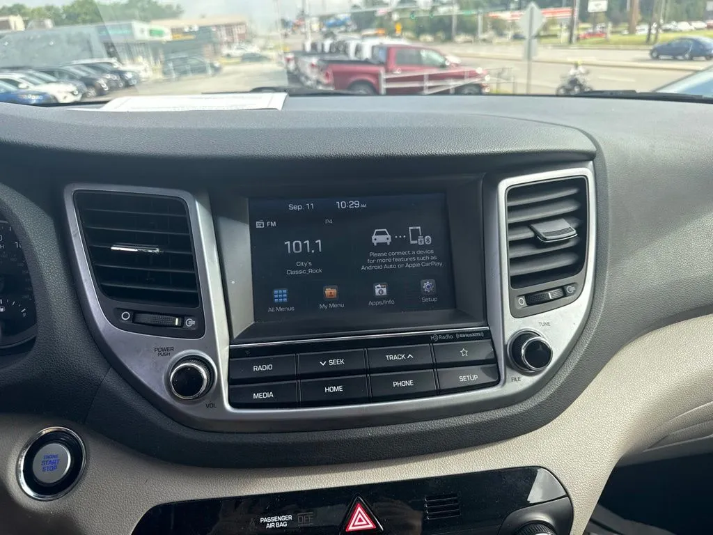 Hyundai Tucson photo 8