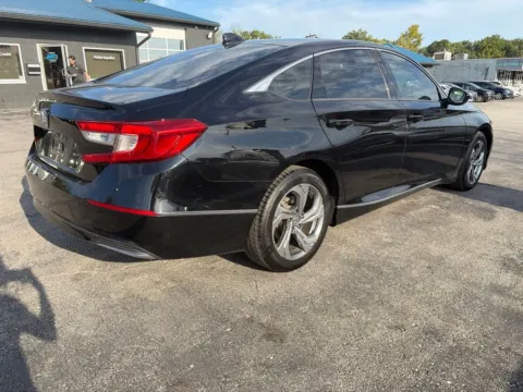 More photos of 2018 Honda Accord EX at MAG Auto - Munsterman Automotive Group, MO
