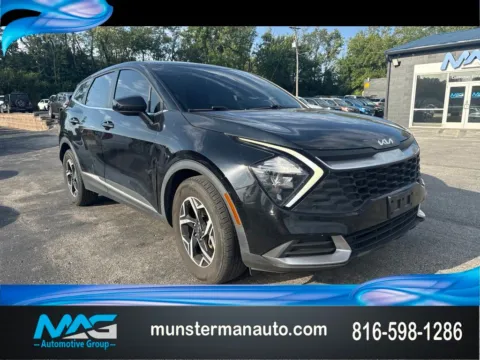 Black 2023 Kia Sportage LX for sale in Blue Springs, MO