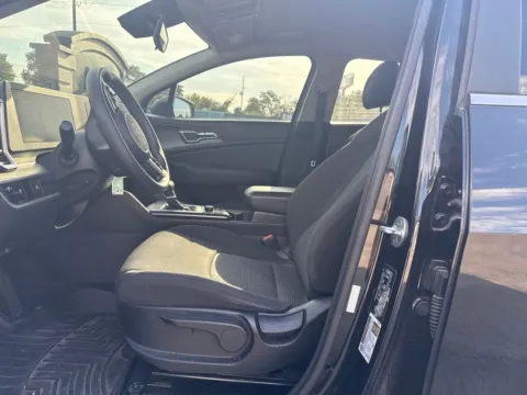 More photos of 2023 Kia Sportage LX at MAG Auto - Munsterman Automotive Group, MO