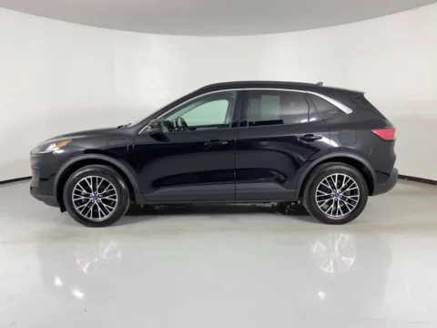 More photos of 2022 Ford Escape Plug-In Hybrid SEL at MAG Auto - Munsterman Automotive Group, MO