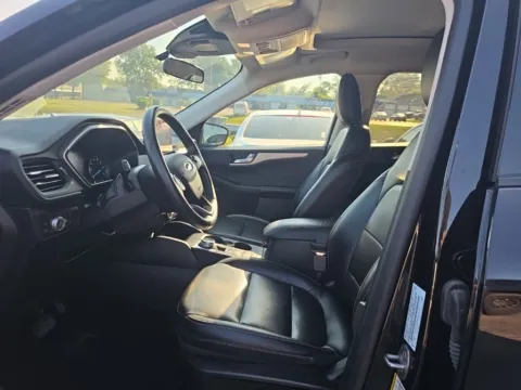 More photos of 2022 Ford Escape Plug-In Hybrid SEL at MAG Auto - Munsterman Automotive Group, MO