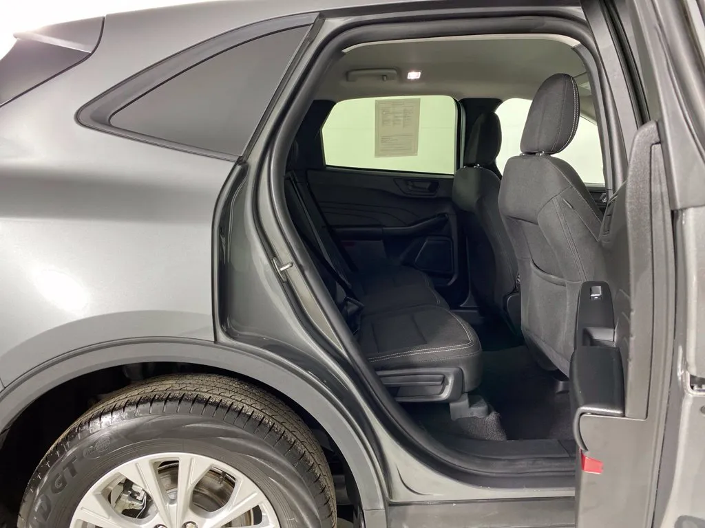 Ford Escape photo 40