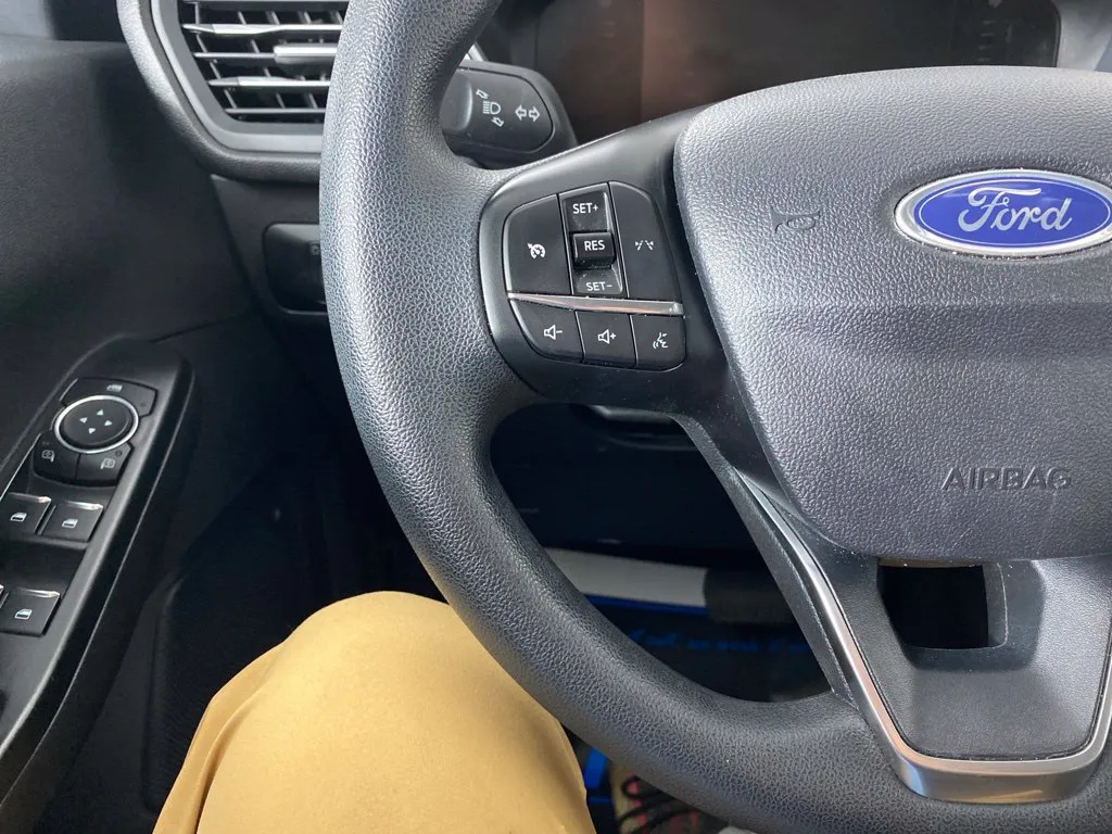 Ford Escape photo 27