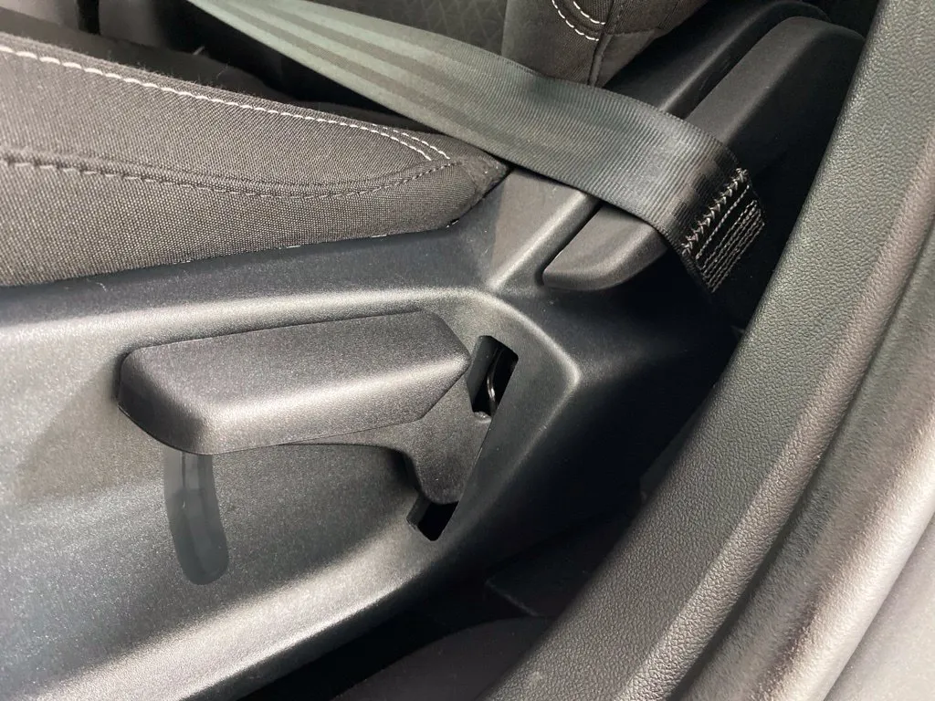 Ford Escape photo 13