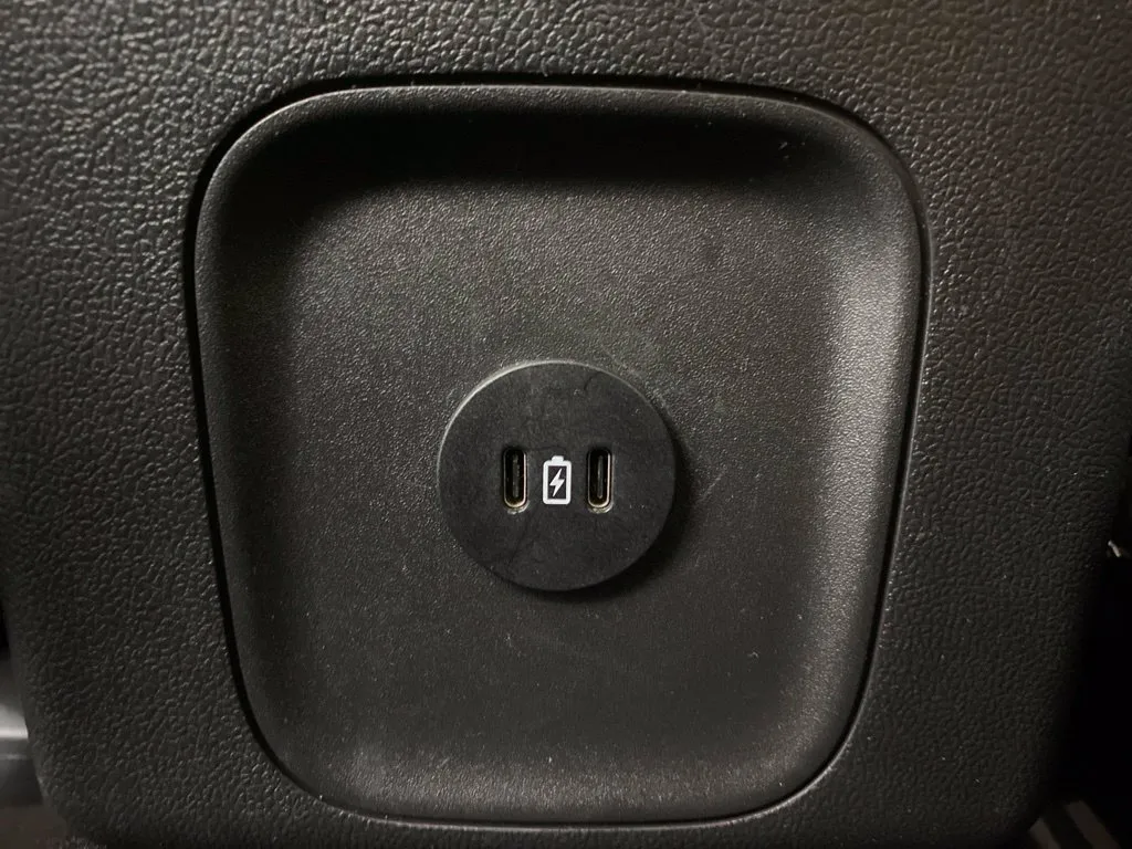Ford Escape photo 36