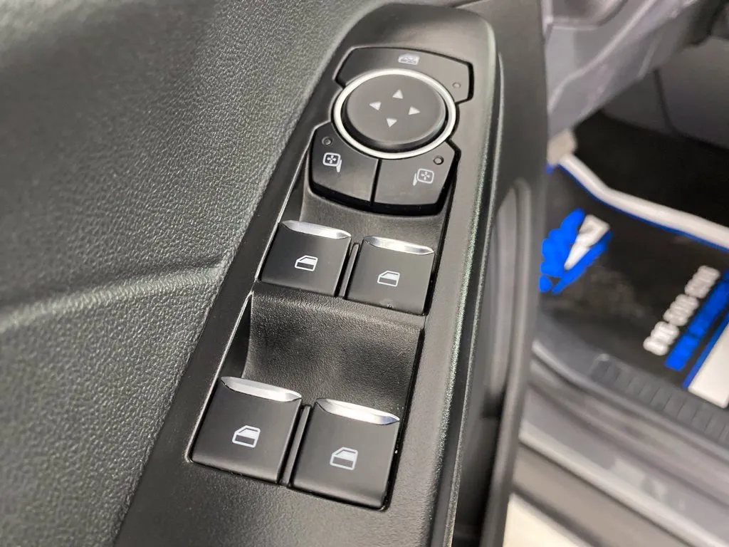 Ford Escape photo 15