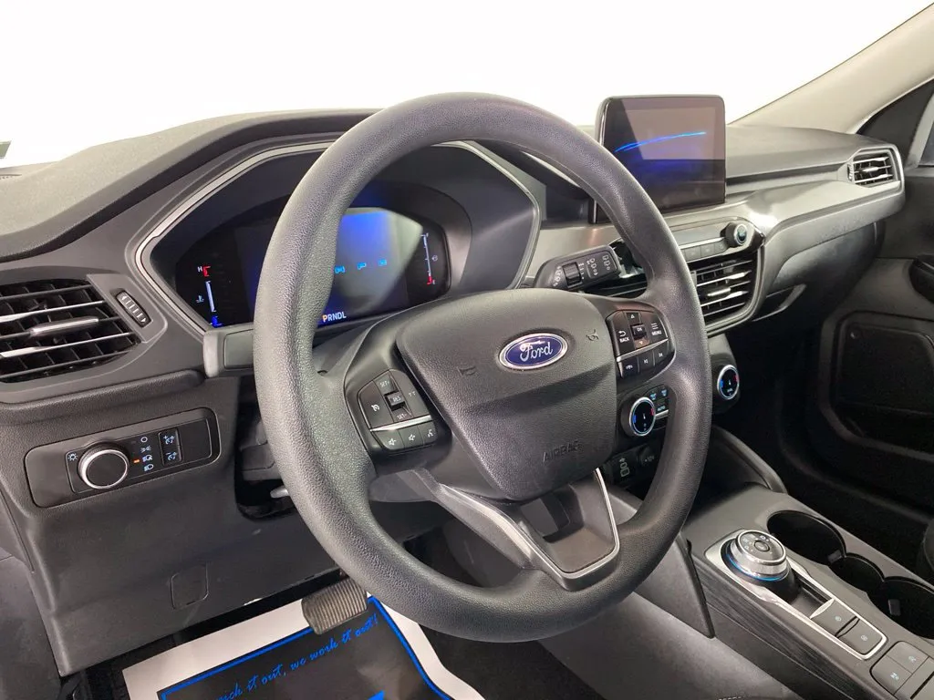 Ford Escape photo 11