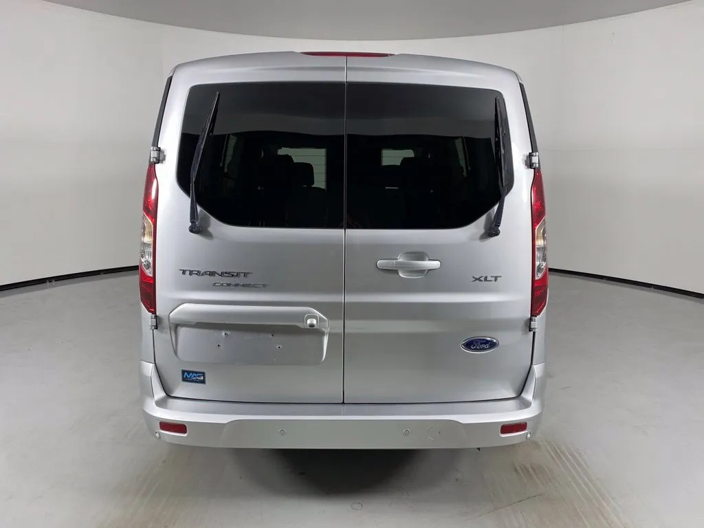 Ford Transit Connect photo 6