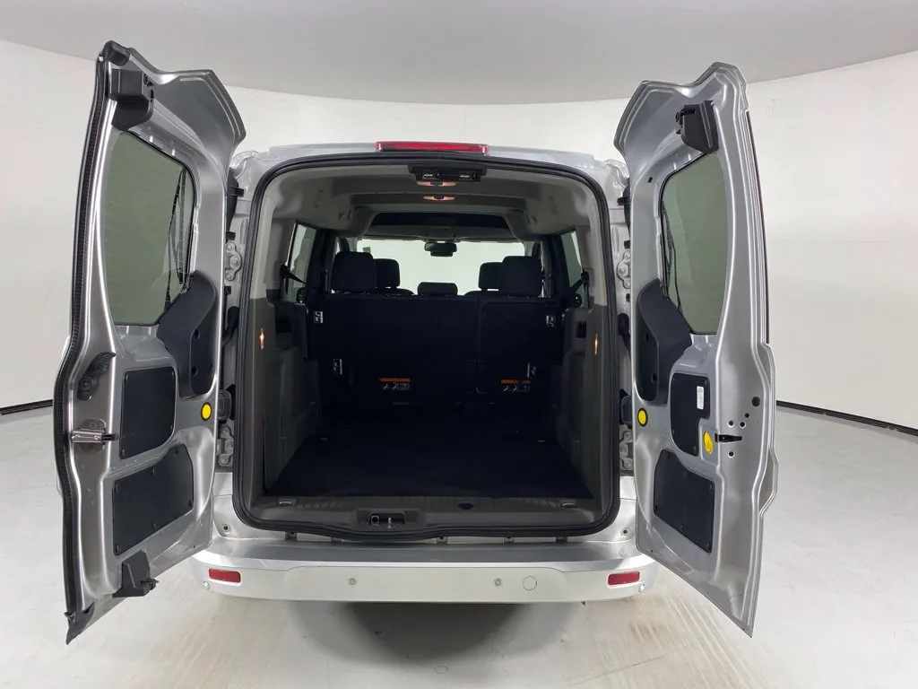 Ford Transit Connect photo 38