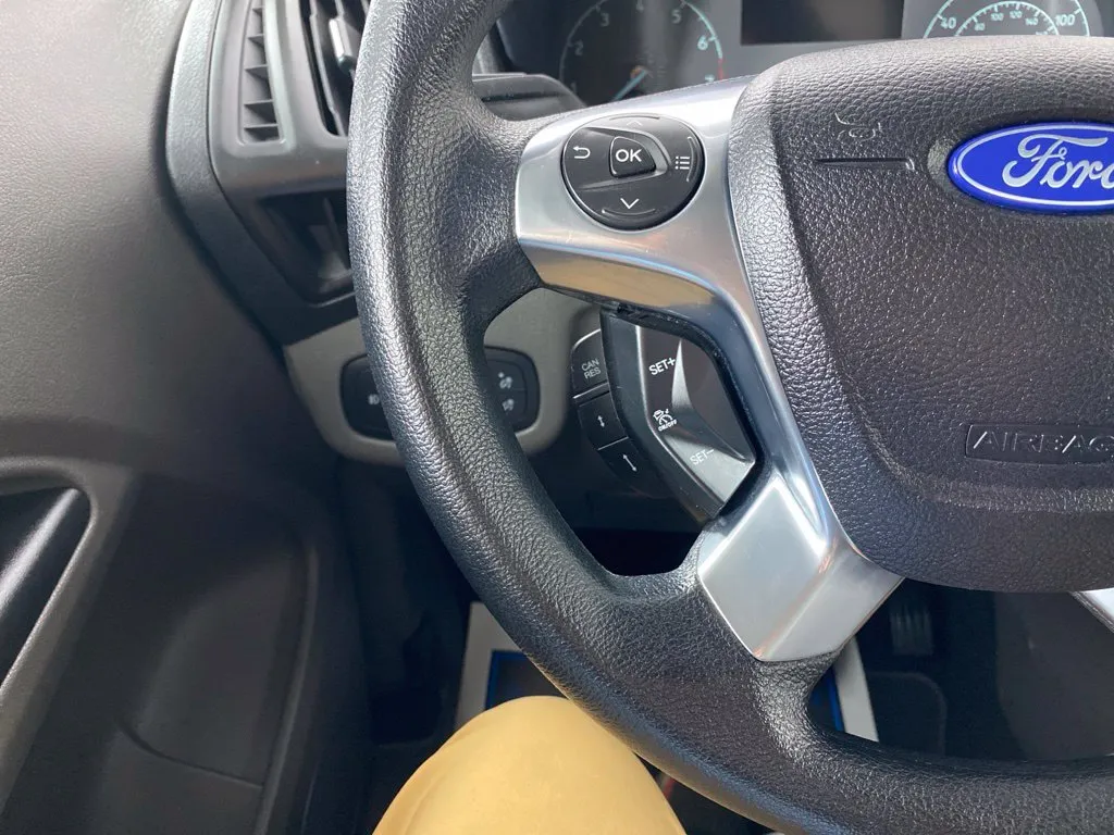 Ford Transit Connect photo 26