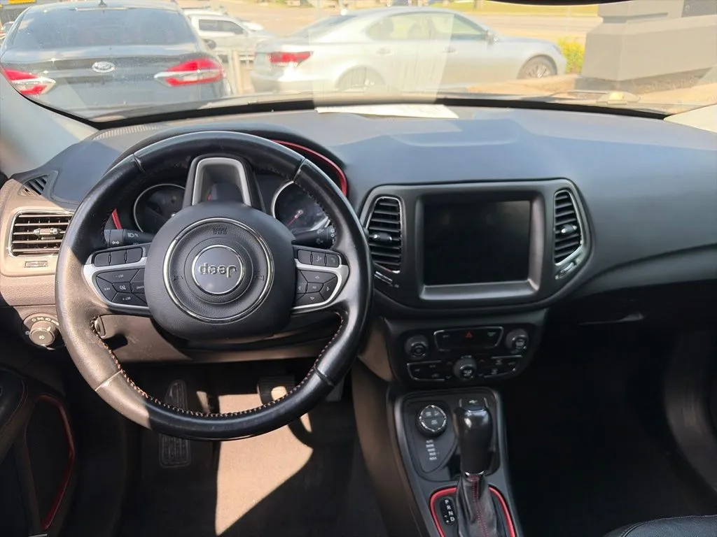 Jeep Compass photo 5